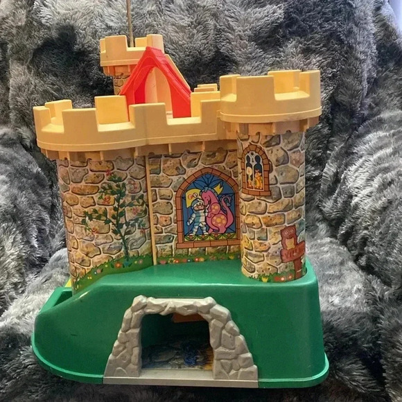 Vintage Fisher Price Little People #993 PLAY FAMILY CASTLE - Picture 3 of 16